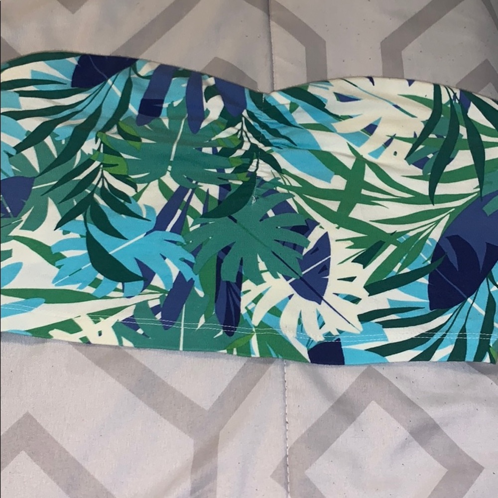 Express patterned tube top
